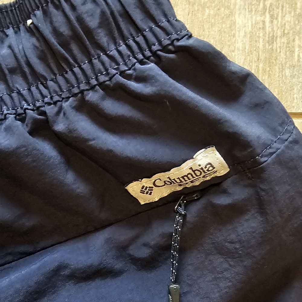 Women's Columbia Performance Fishing Gear (PFG) Navy Blue Shorts - Picture 5 of 5